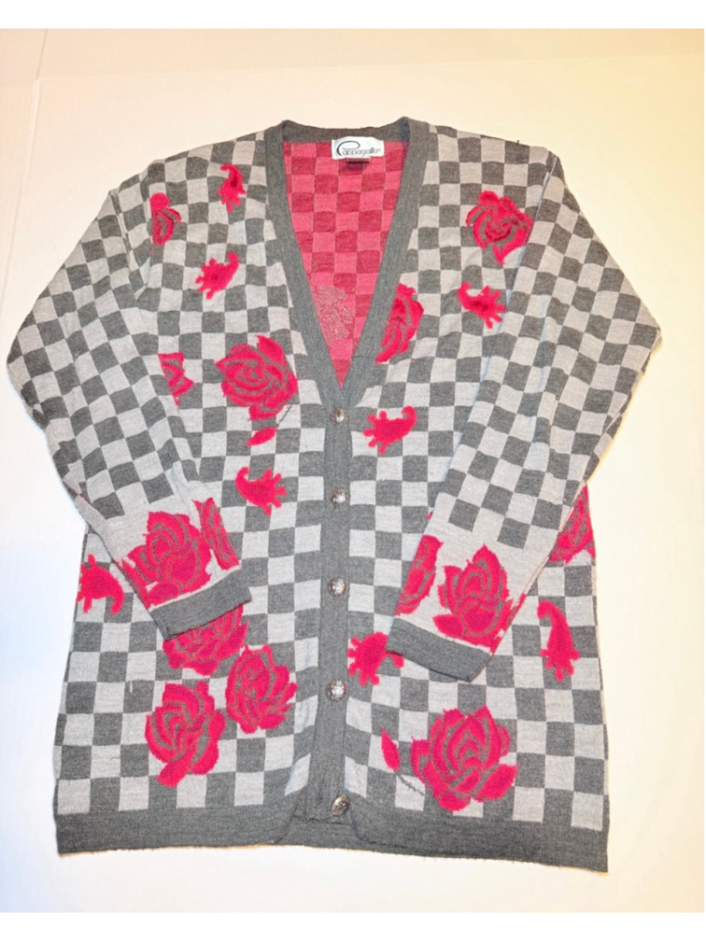 Pappagallo VTG grey checkered and rose design cardigan #grannycore #cottagecore